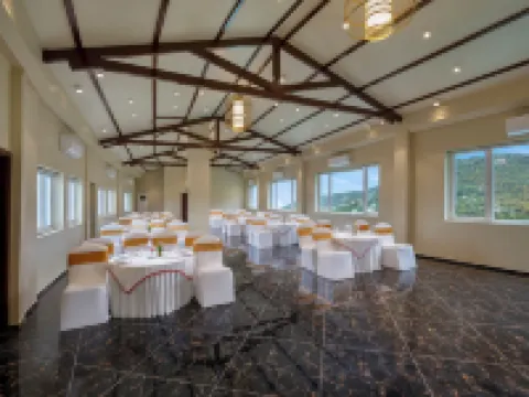 Justa Birding Resort & Spa - Best Dhauladhar View Resort Hotels in Kangra