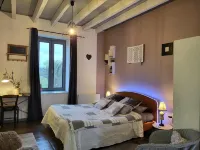Christine Scuflaire Hotels in Saint-Bonnet-de-Four