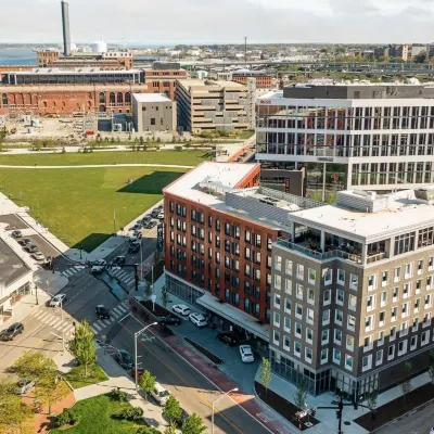 Aloft Providence Downtown Hotels near Providence Athenaeum