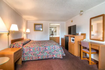 Corbin Inn Hotels near Trademart Shopping Center