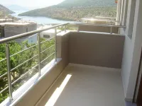 Ksamil Apartments - Mountain view