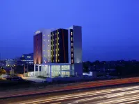 Amaris Hotel Bekasi Barat