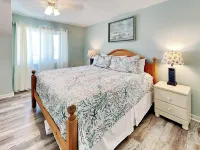 Tybee Lights 112B - Pet friendly