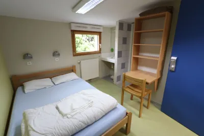 Auberge de Jeunesse HI Pontarlier Hotels in der Nähe von Théâtre Bernard Blier