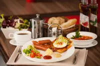 Qubus Hotel Głogów - servizio colazione