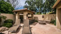 Luxury Scottsdale Home W/Pool and Hot Tub!