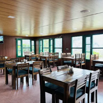 Himalayan High, Auli, by Himalayan Eco Lodges