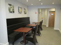Rooms at the Ritz Complex Hotels in Desborough