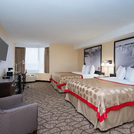 Ramada by Wyndham Niagara Falls Near the Falls