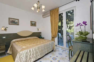 Hotel Giardino Delle Ninfe E la Fenice