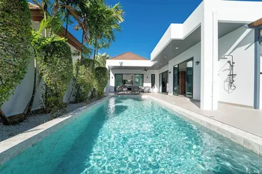 รูปภาพของวิลล่า อินทราที่มีดีไซน์ 2 ห้องนอนพร้อมสระว่ายน้ำออกซิเจน