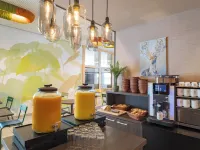 Hwest Hotel - servizio colazione