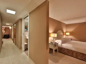 โรงแรมคาโนน ดิโอโร