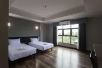 Iron Resort&Hotel - Pools