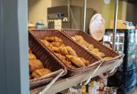 B&B Hotel Brive-la-Gaillarde - petit déjeuner