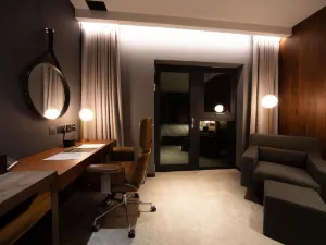 Cave Hotel & Golf Resort