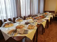 Home Hotel - servizio colazione