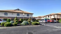 Roosevelt Inn & Suites Saratoga Springs Hôtels à : Malta