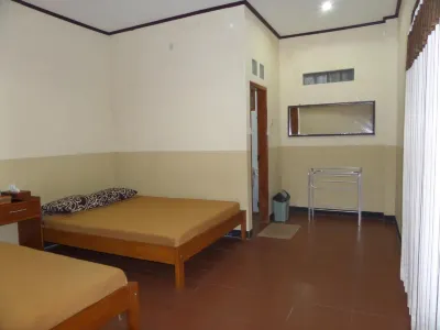 Kahyuna Guesthouse Các khách sạn ở Sukapura