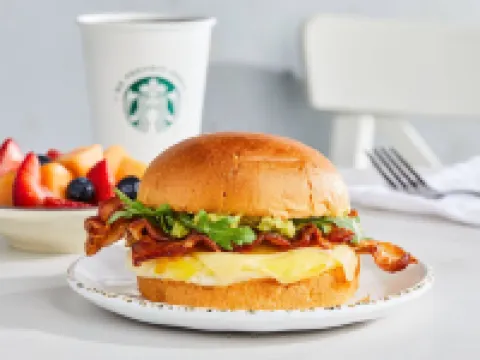 Courtyard Fresno Clovis 克洛維斯酒店