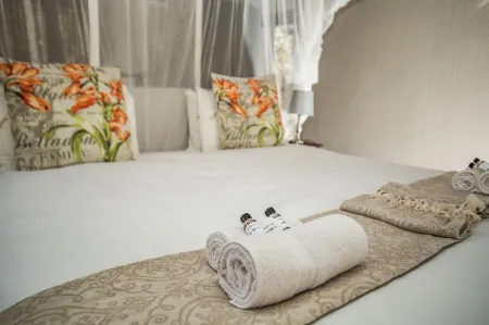 Hoedspruit Raptors Lodge N16 Отели в г. Ходспрут