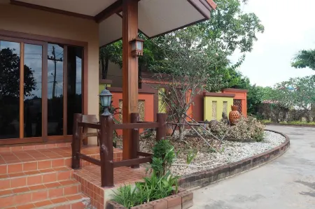 Maihom Resort 304
