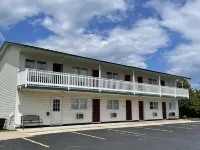 Up North Hotel Formerly Voyager Inn Hotels in Mackinac County