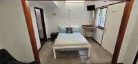 A Railway Lodge فنادق في Taree South
