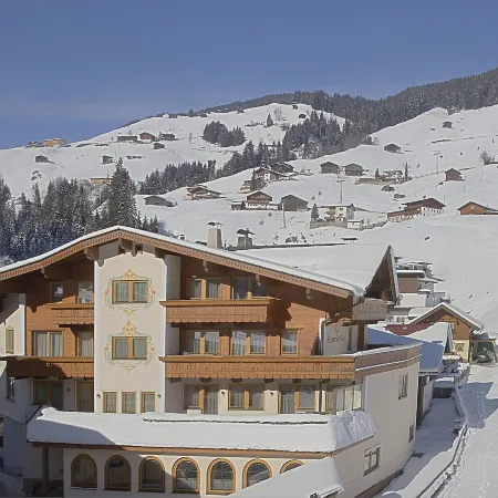 Aparthotel Dorfplatzl B&B