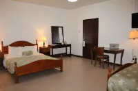Embassy Suites Hotels & Restaurant - balcon