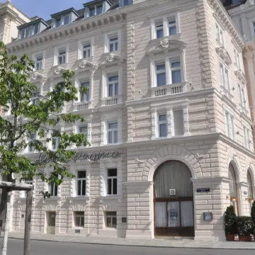 Hotel Regina Отели рядом с достопримечательностью «09. Альзергрюнд»
