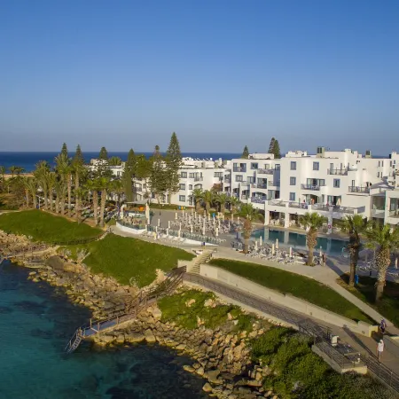 Nausicaa Luxury Villas by Louis Hotels