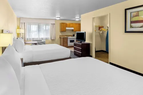 Quality Inn & Suites Vancouver - Hazel Dell Hotels in Clark County