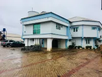 Mignonette Hotel & Suites