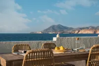 Perla Suites - Delmar Collection