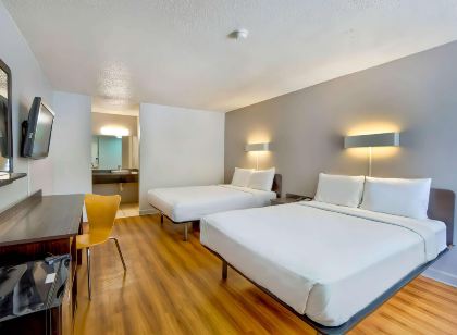 모텔 6 게인즈빌