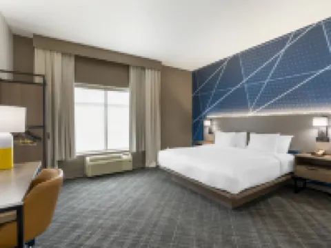 Comfort Inn & Suites Hampton Near Coliseum Hotels in Hampton