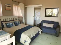 Seagulls Guest House Hotels in Langebaan