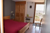 La Ferme de l'Hom Hotels in Saint-Julien-dArpaon