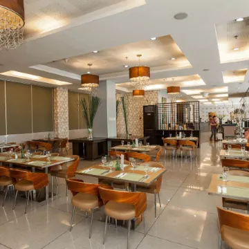 Diamond Suites and Residences