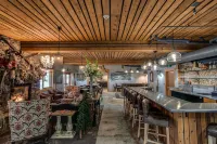 Bavarian Lodge - bar