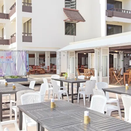 Rayong Chalet Hotel and Resort