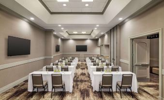 Embassy Suites by Hilton Phoenix Downtown North