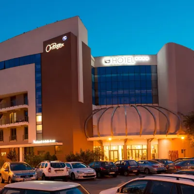 Hotel on Plonge Junior Hotels near Aqua Magic