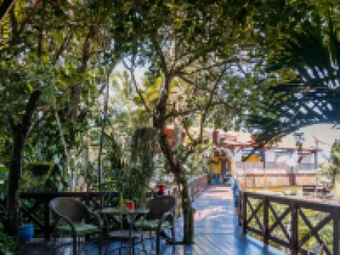 โรงแรมทาลัสซ่าการ์เดน - ปูซาดา โรงแรมในปิปา