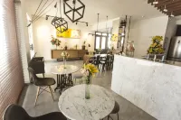 Cosmopolitano Hotel Boutique - servizio colazione
