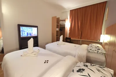 Senator Hotel Tanger Hotels near Jardin DCHAR EL AOUAMA