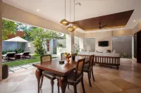 ガーナ ヴィラ スミニャック by ジェニュインホスト