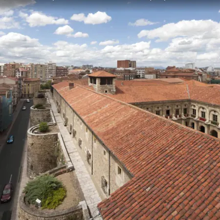 Hotel Real Colegiata San Isidoro