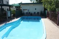 Roma Motel - Pool